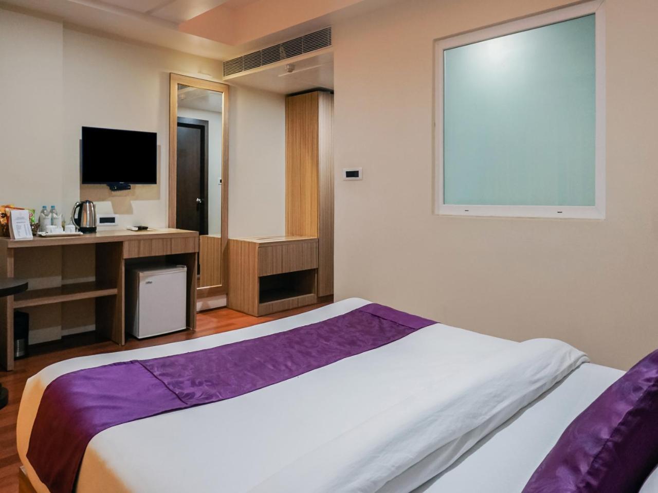 Treebo Tryst The Kalyaniz Guwahati Ngoại thất bức ảnh